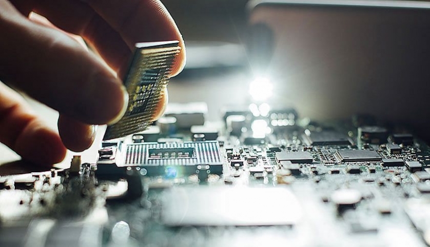 Послуги ремонту мікропроцесорної техніки